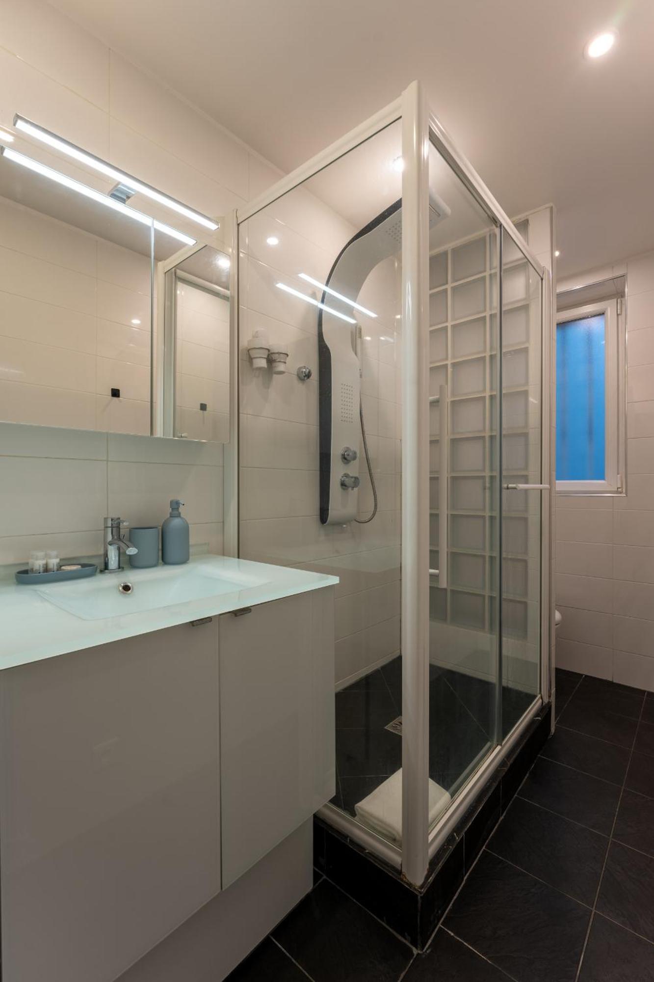 Appartement De Luxe Champs Elysees Neuf パリ エクステリア 写真